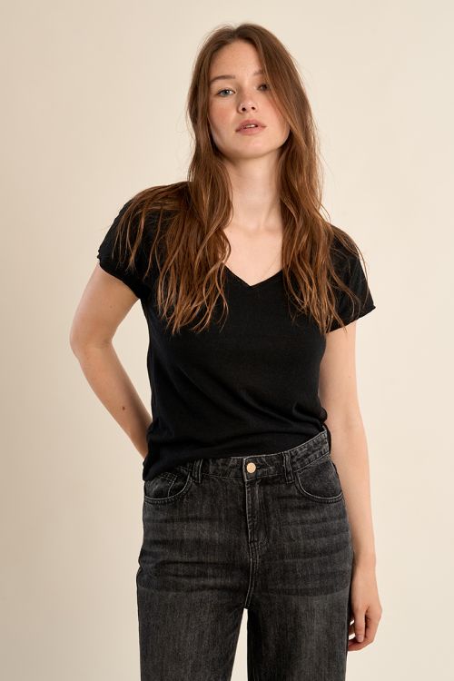 T-shirt col V