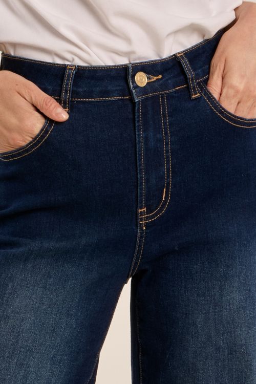 High-waisted wide-leg jeans