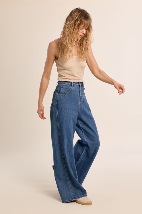 Jean taille haute et large