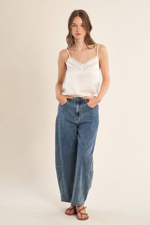 Top de mujer lencero, detalle en el escote