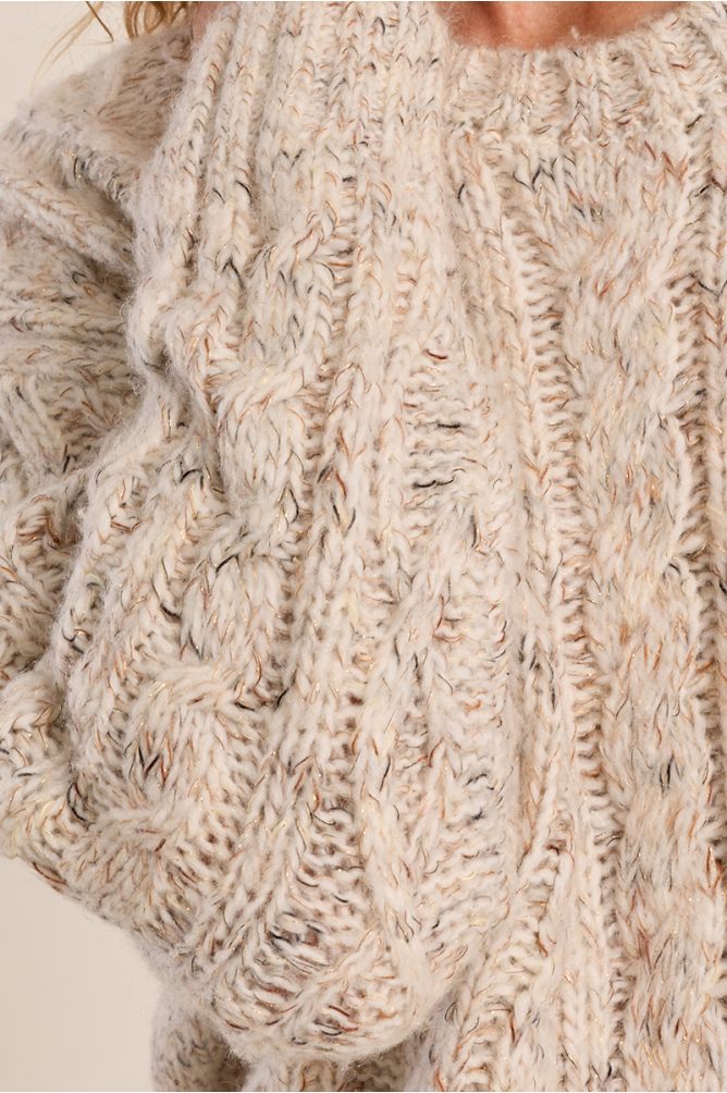 Short braided knit sweater