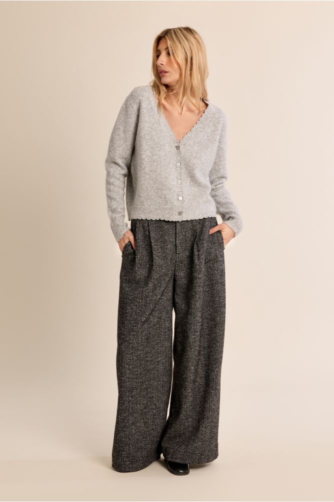 V-neck cardigan