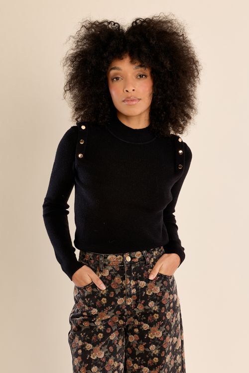 Pull fin col montant