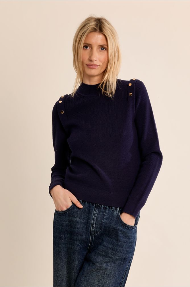 Pull fin col montant