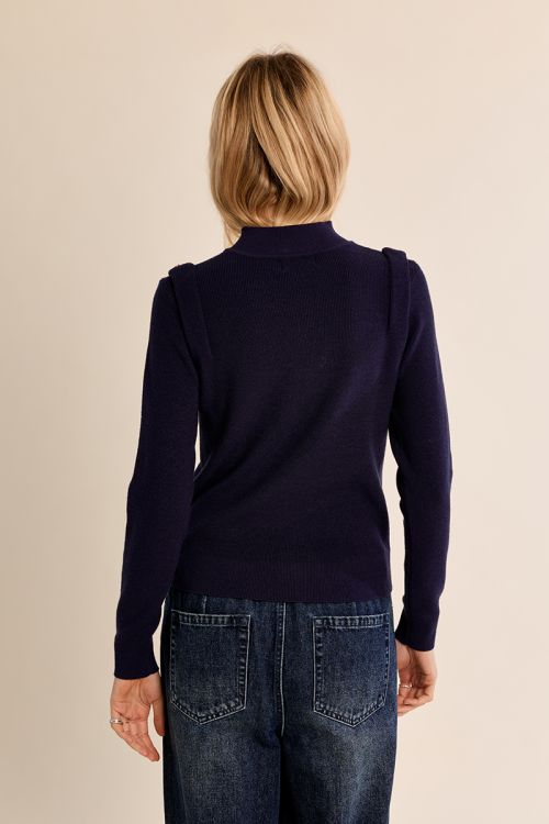 Pull fin col montant