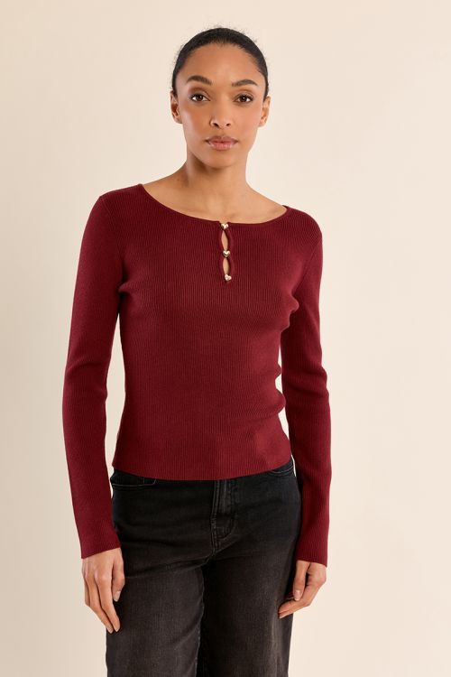 Pull fin côtelé, boutons fantaisie