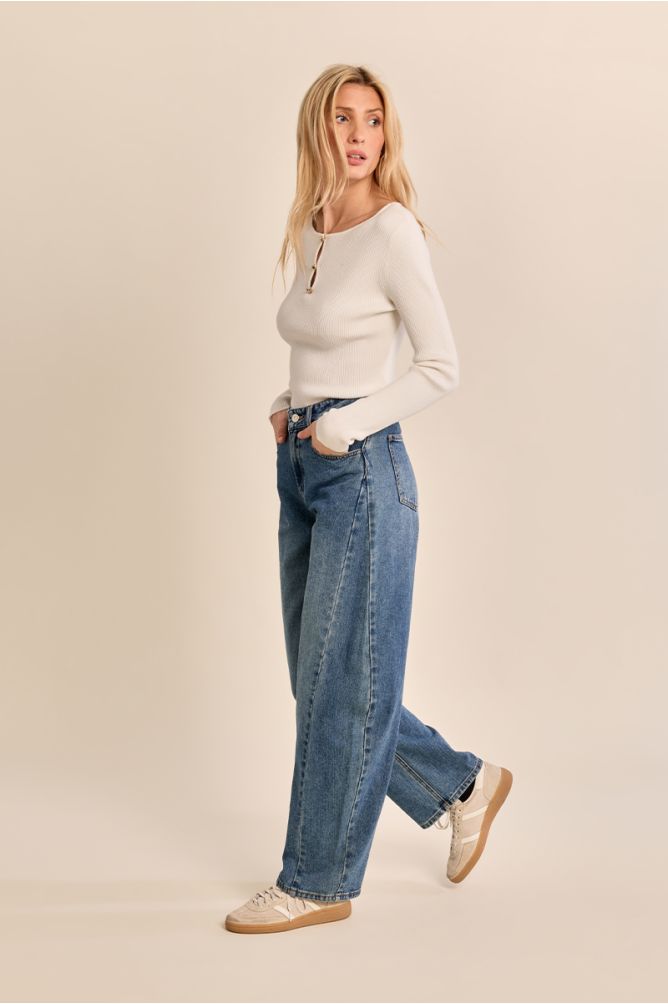 Fine ribbed sweater, fancy buttons