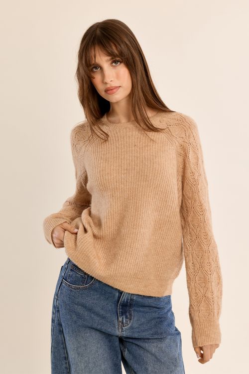 Pull en maille manches ajourées