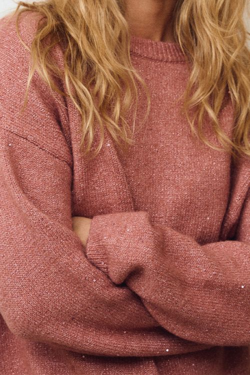 Knitted sweater, iridescent