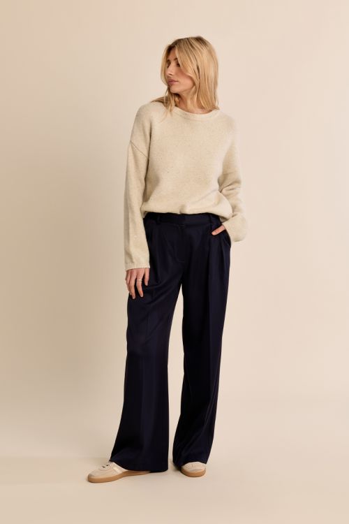 Knitted sweater, iridescent