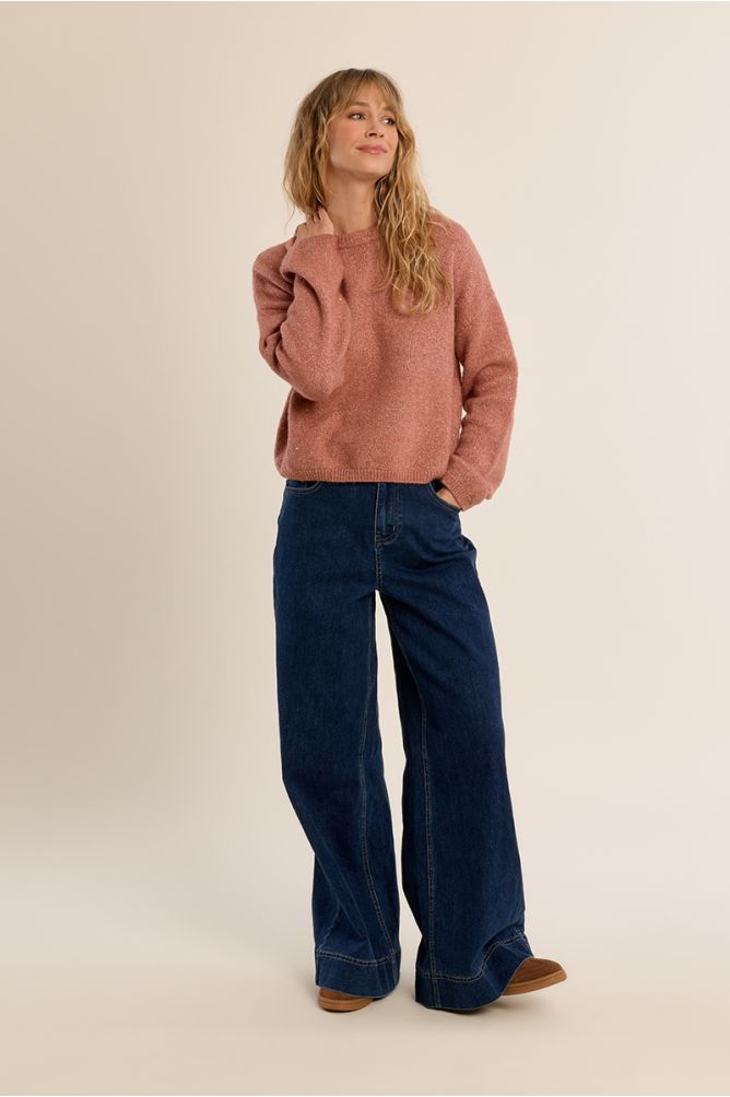 Knitted sweater, iridescent