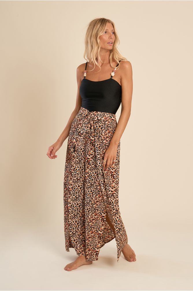 Pantalón de mujer largo, con lazada.