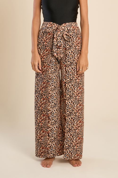 Pantalon large imprimé et ceinture à nouer