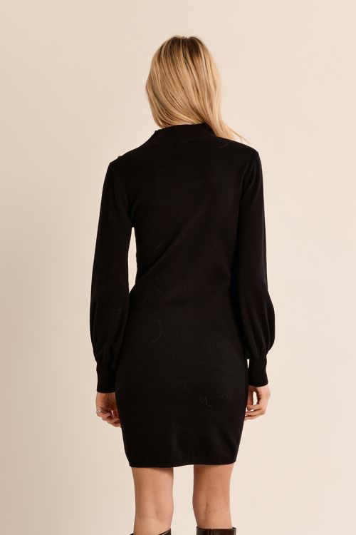 Vestido corto detalle botones