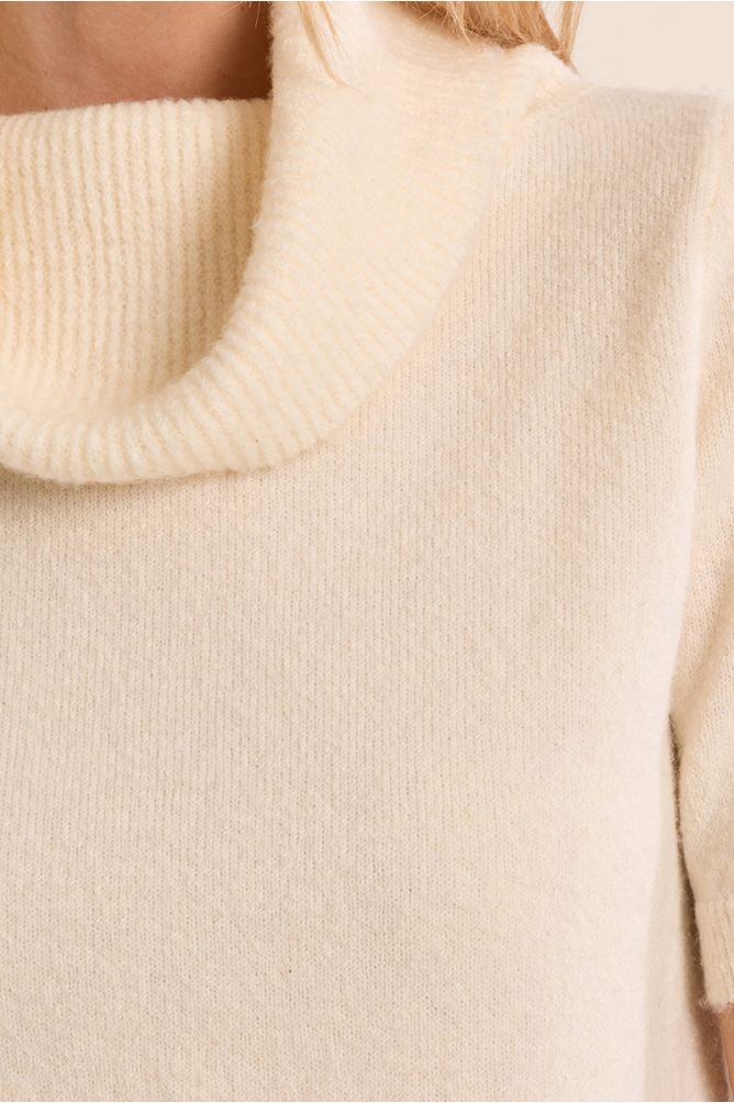 Pull manches courtes, col boule