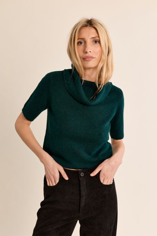 Short-sleeved sweater, cowl neck