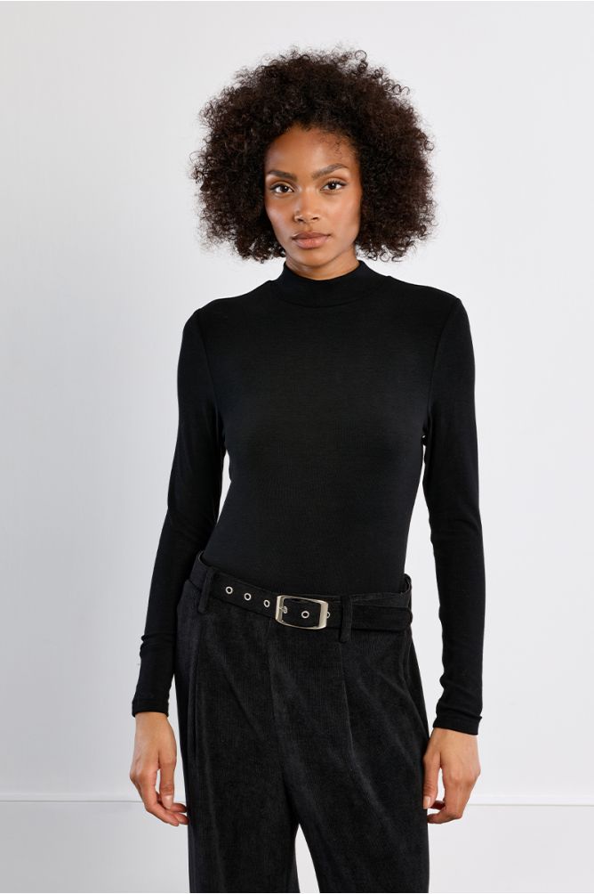 Sous-pull col montant