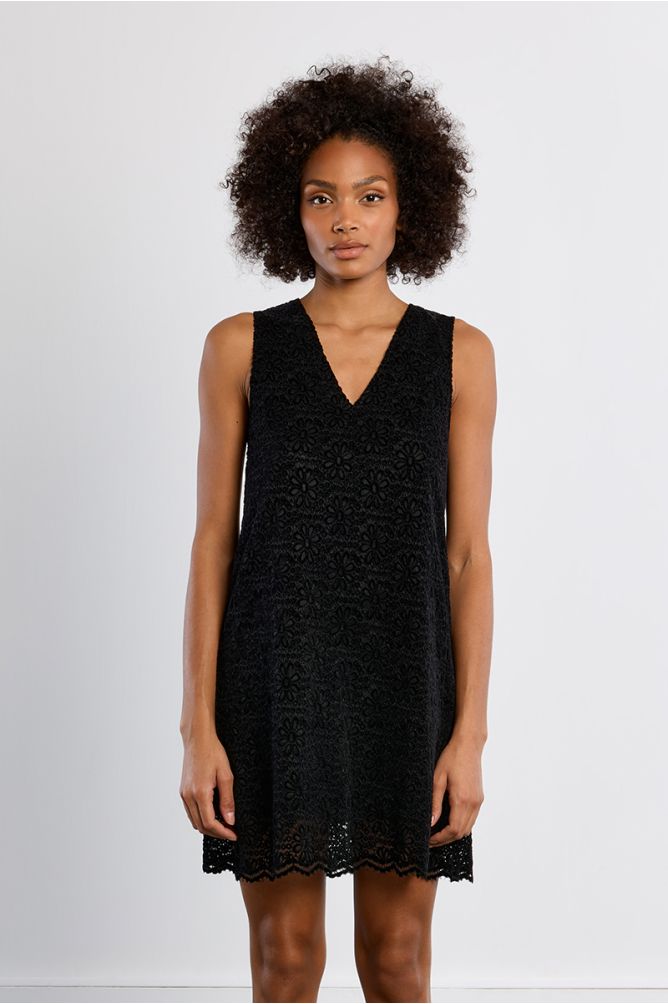 Vestido corto de manga sisa con encaje