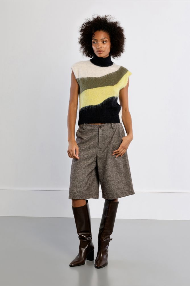 Brushed knit sweater, sleeveless