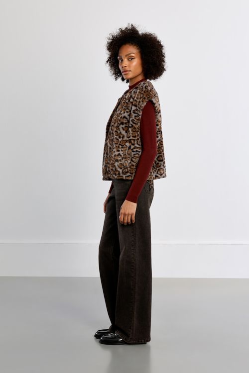 Sleeveless faux fur jacket, leopard
