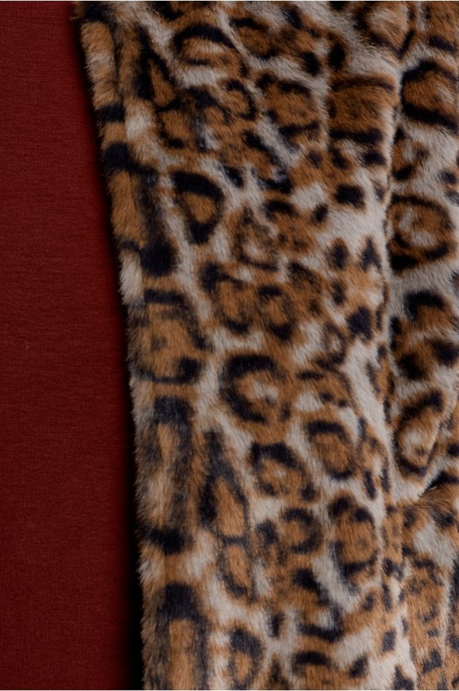 Sleeveless faux fur jacket, leopard
