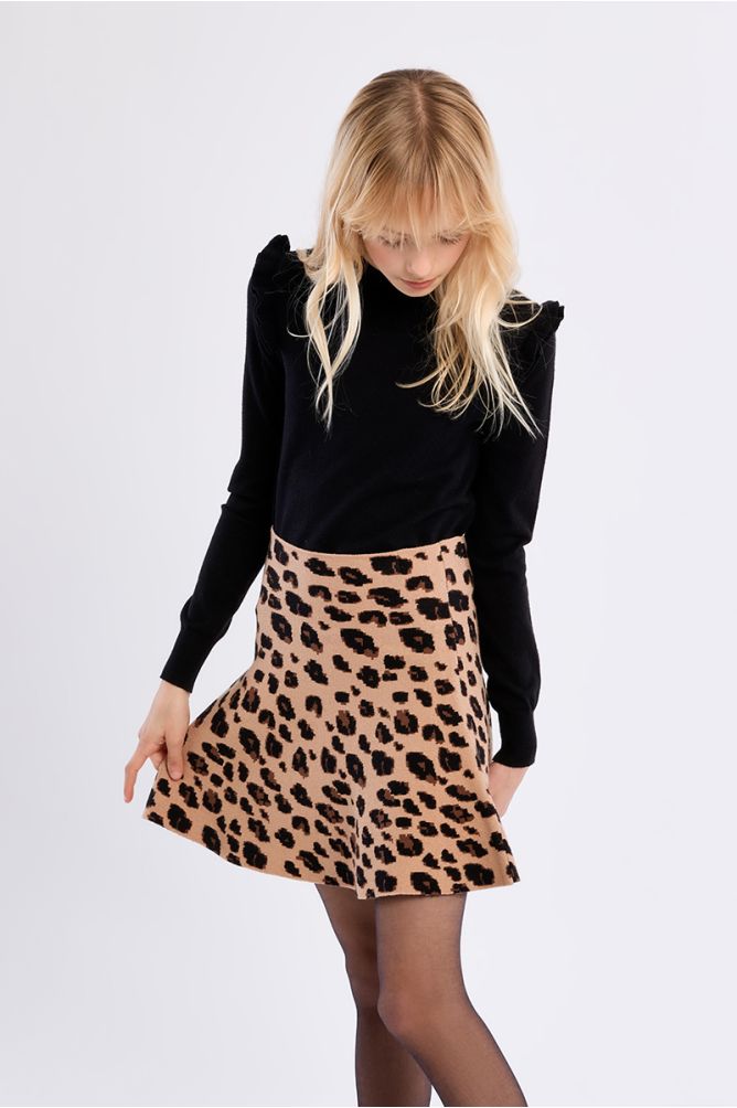 Flared knit skirt, animal print