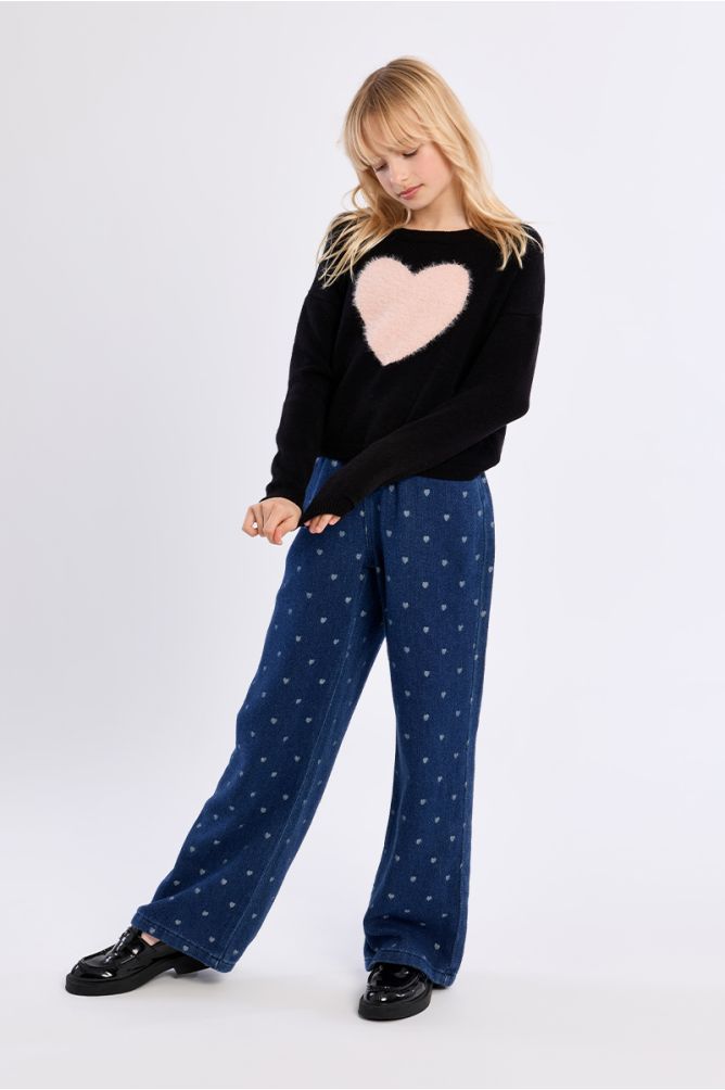 Knitted sweater, heart pattern