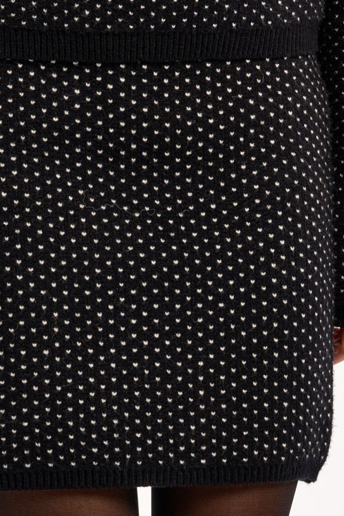Pull en maille col rond, motif cœurs