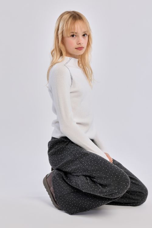 Pull en maille, détail strass