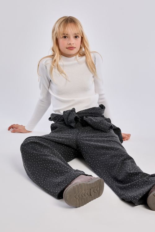 Knitted sweater, rhinestone detail