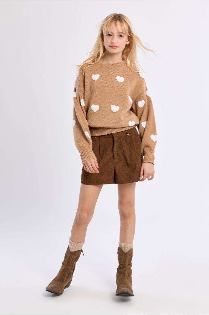 Pull en maille, motif cœur texturé
