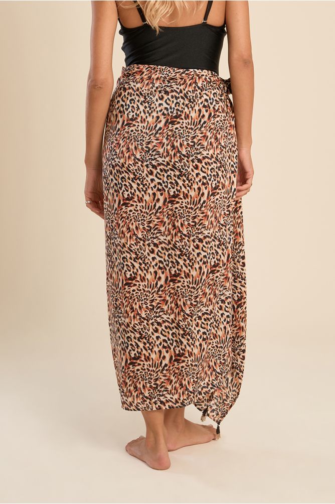 Pareo de mujer largo, con estampado.