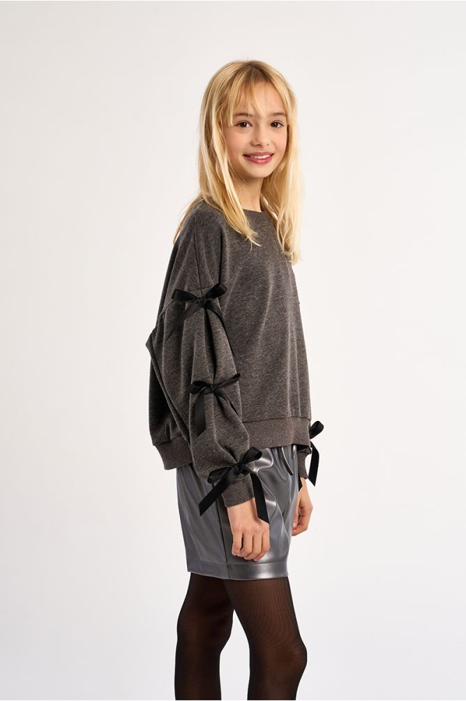 Sweat à nœuds fantaisie