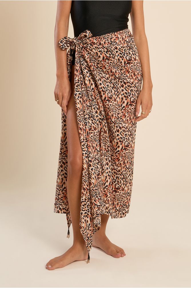 Pareo de mujer largo, con estampado.