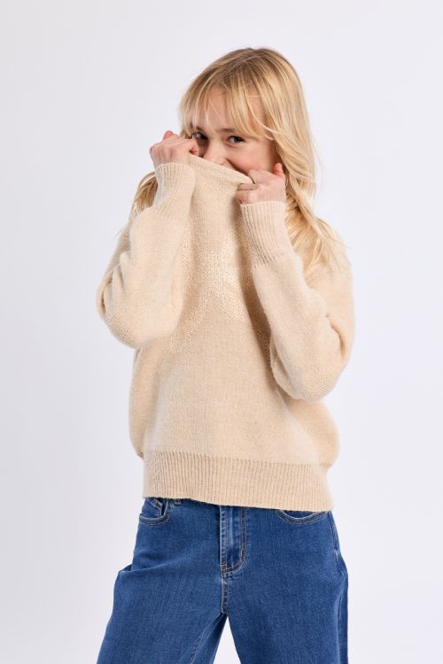 Pull en maille, motif nœud