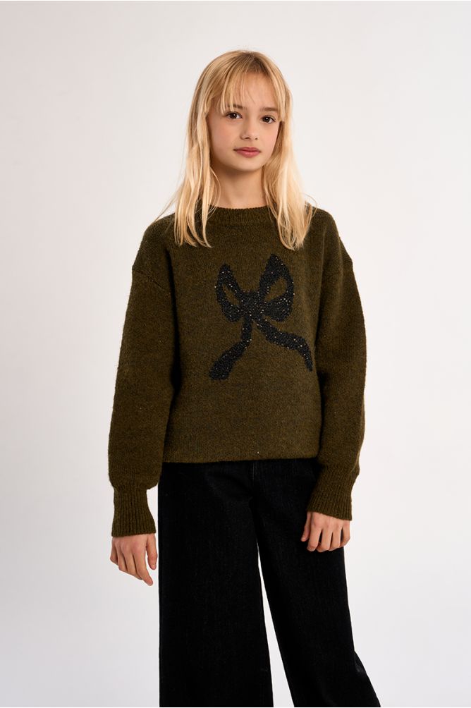 Knitted sweater, bow pattern