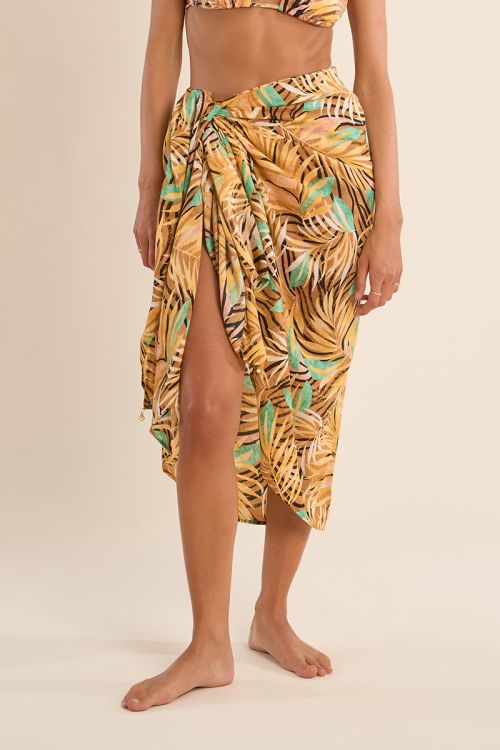 Long sarong in semi-transparency