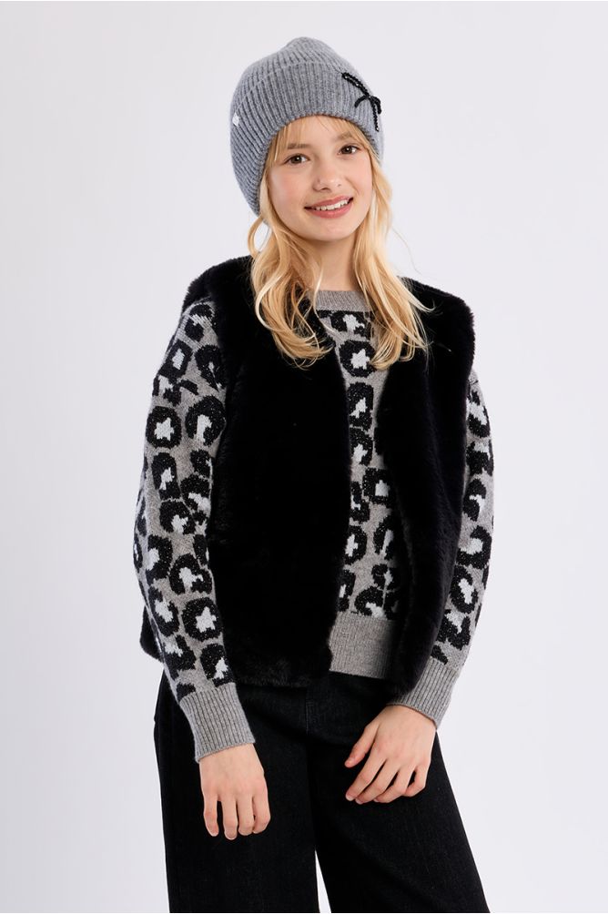 Sleeveless faux fur jacket