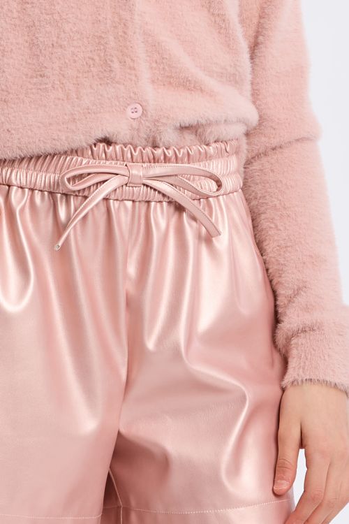 Short noué, effet simili-cuir