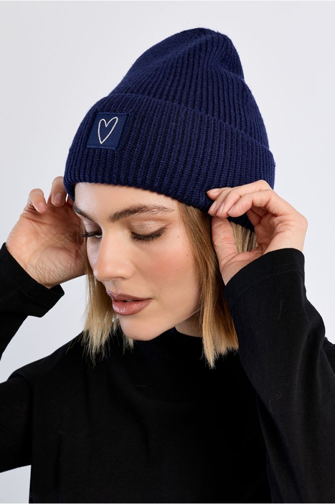 Knitted beanie, Heart patch
