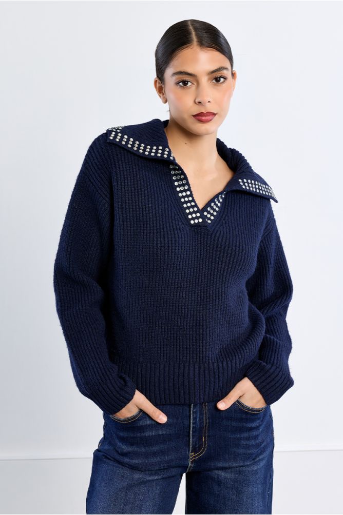 Knitted sweater, studded collar