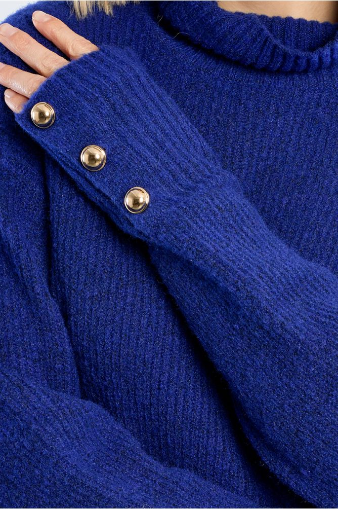 Knitted sweater, turtleneck