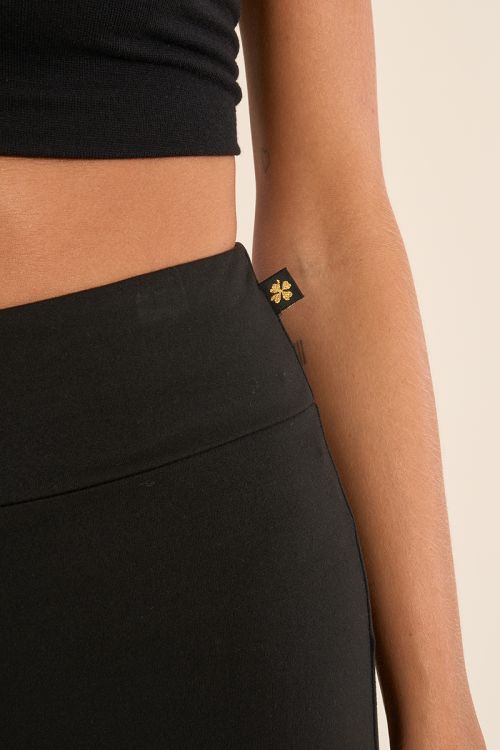 Leggins de mujer acampanados, tiro alto.