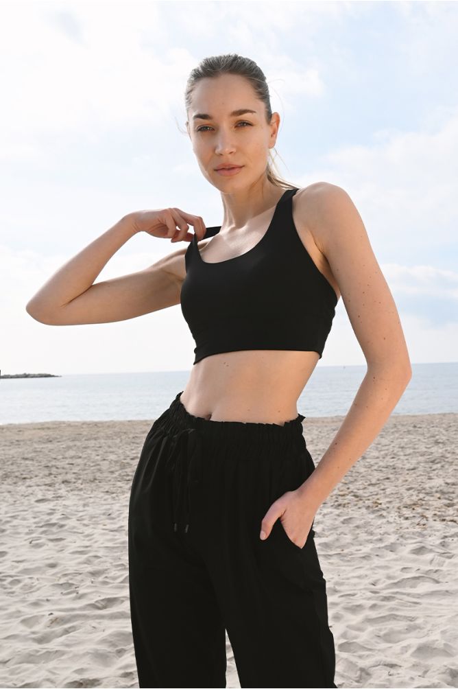 Brassière de sport, bretelles croisées