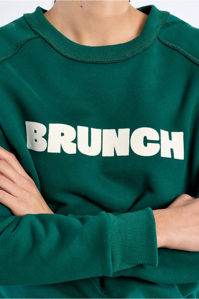 "Sweatshirt with ""Brunch"" inscription"
