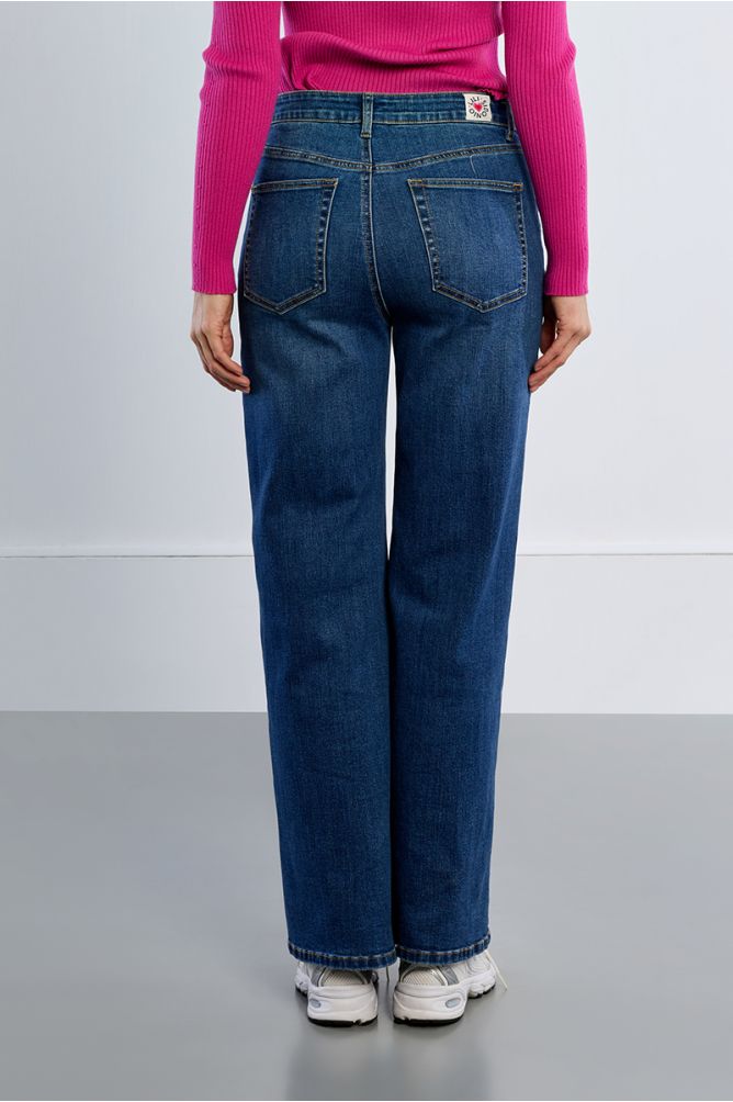 Pantalón vaquero perneras rectas