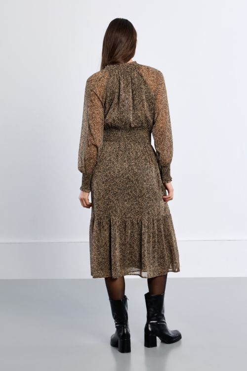 Vestido largo con estampado y volantes