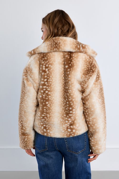 Veste en imitation fourrure, faon