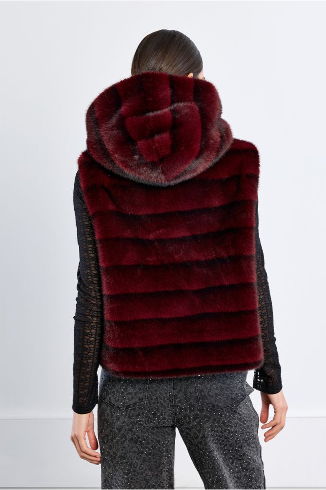 Sleeveless jacket, imitation fur