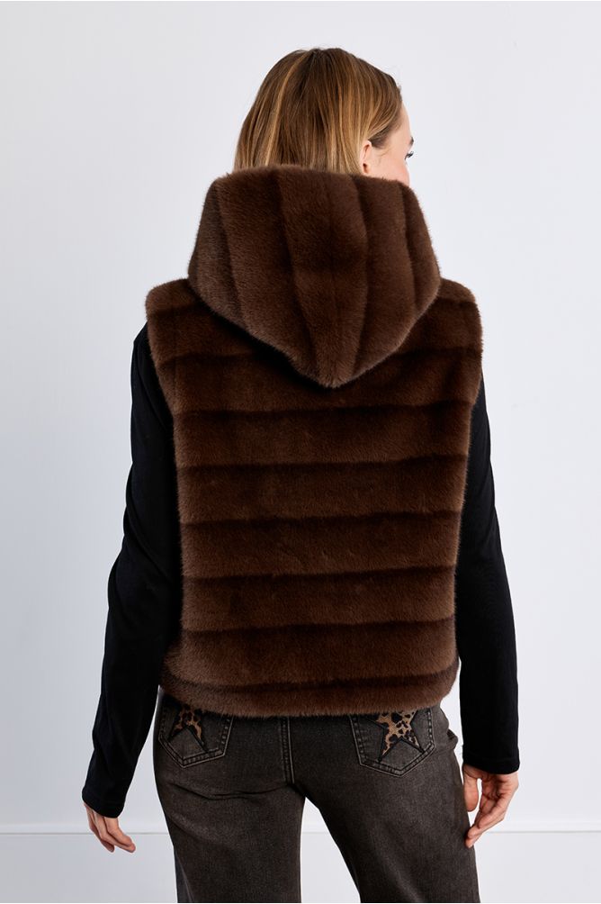Sleeveless jacket, imitation fur